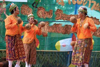 สสส. หนุน สื่อพื้นบ้านจาโปตาแง 