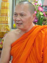 พระรักเกียรติ รักขิตธัมโม