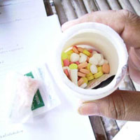 อย.ขู่ฟันร้านสะดวกซื้อขายยาชุด
